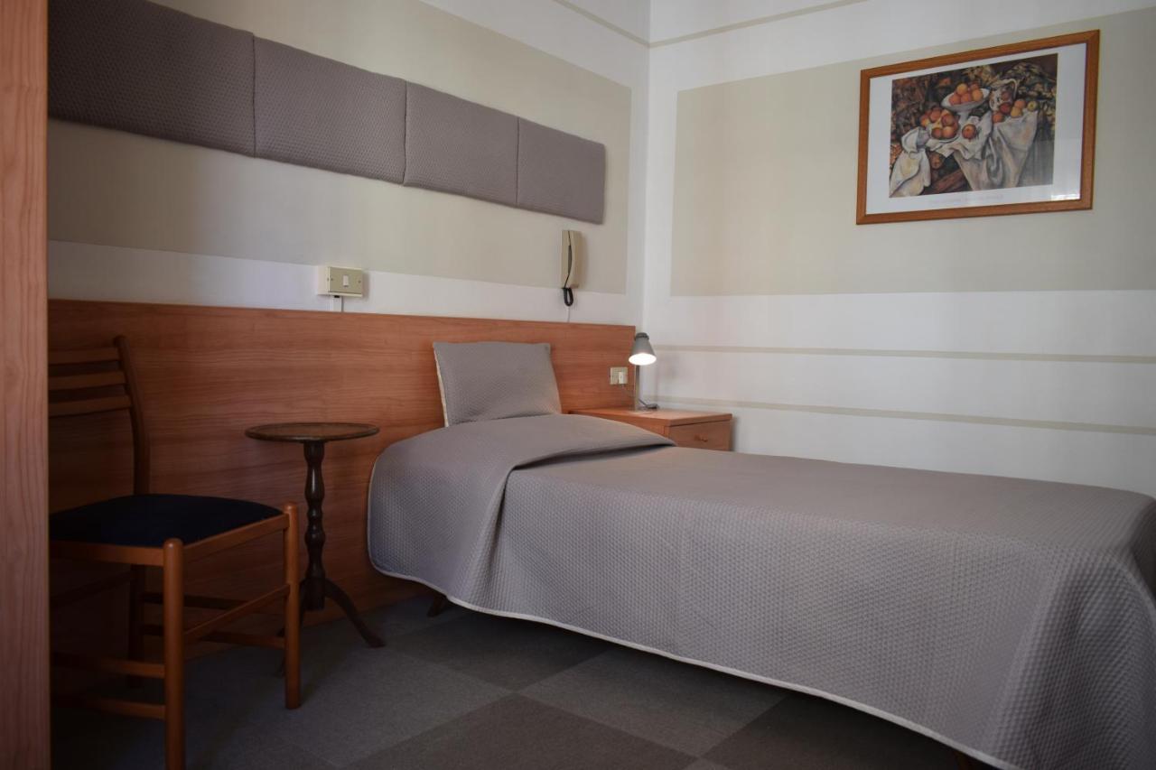 Albergo Al Pescatore برنزوني سول جاردا المظهر الخارجي الصورة