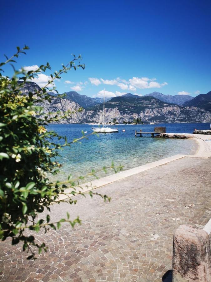 Albergo Al Pescatore برنزوني سول جاردا المظهر الخارجي الصورة