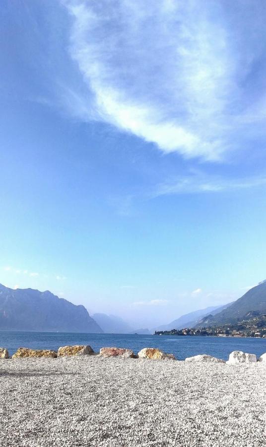 Albergo Al Pescatore برنزوني سول جاردا المظهر الخارجي الصورة